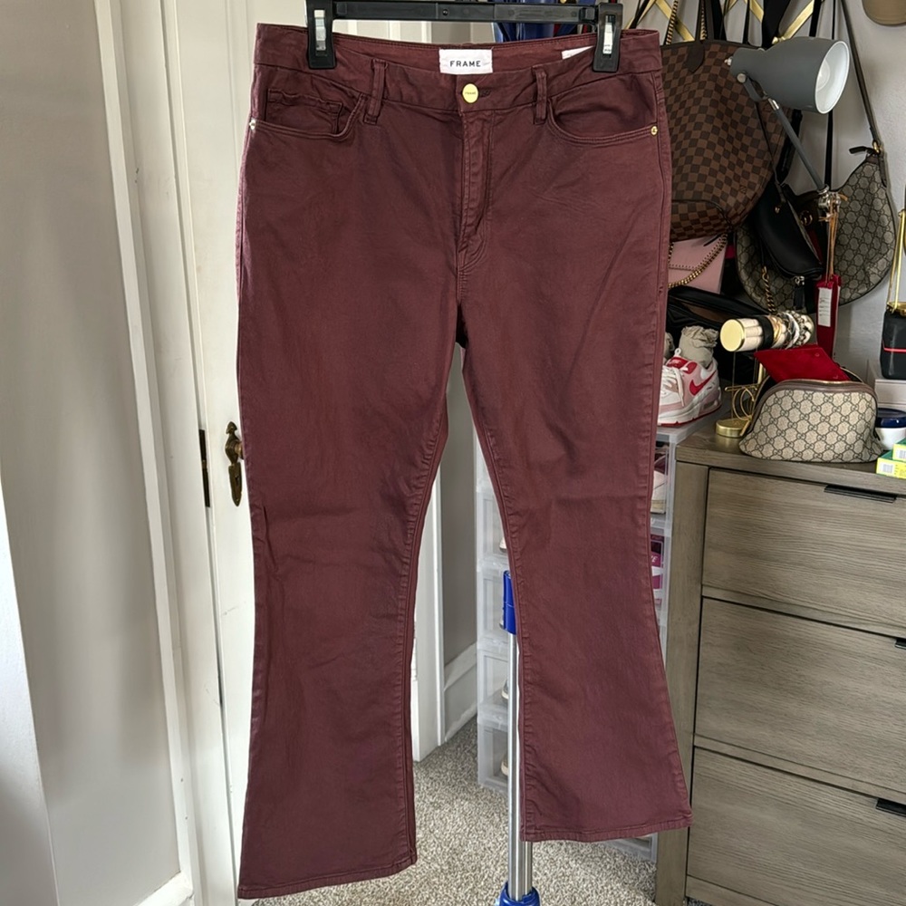 Frame Denim Women's Cropped Jeans in Burgundy